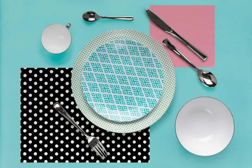Vista 2 de Trendables™ Platos de plástico desechables de alta calidad de 8 pulgadas, platos de plástico de grado alimenticio para ensaladas/postres - Diseño