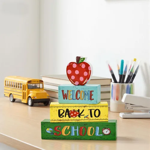 Vista 6 de Letreros de escritorio de madera con forma de manzana, lápiz, regreso a clases, decoración de mesa para aula y oficina en casa, regalo escolar