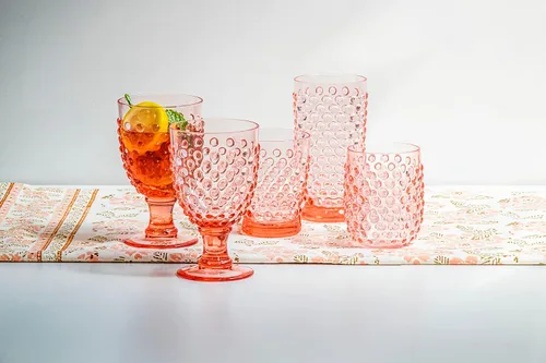 Vista 2 de Hobnail - Juego de 6 copas de vino acrílicas, color rosa, 17 onzas