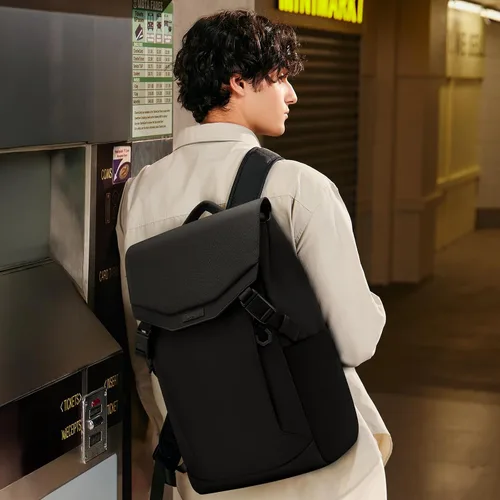 Vista 2 de OIWAS Mochila para hombre, mochila para laptop de 16 pulgadas para hombres con hebilla magnética, mochila de viaje resistente al agua para laptop