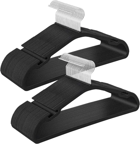 Vista 8 de SONGMICS Perchas para ropa, paquete de 50 unidades, perchas de plástico de alta resistencia, perchas para abrigos con muescas anchas de hombro