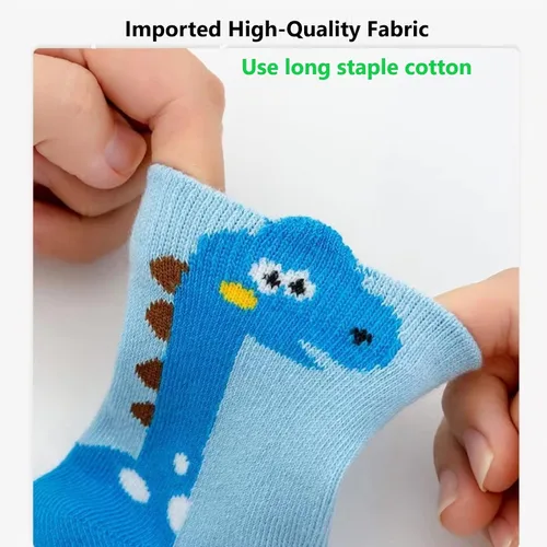 Vista 2 de YIPINU Calcetines de dinosaurio para niños y niñas de 1 a 3 años y 9 a 12 años, paquete de 5 calcetines de regalo para niños