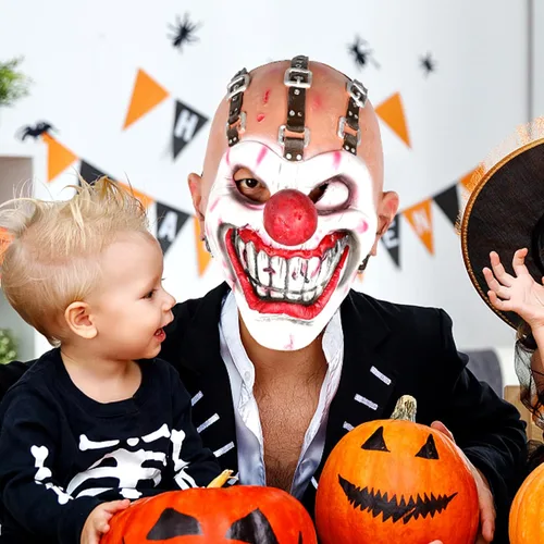 Vista 6 de Máscara de payaso de Halloween, disfraz de Joker, máscaras aterradoras para adultos, cadena de cinturón realista, espeluznante asesino de un solo