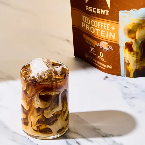 Vista 2 de Ascent Proteína en polvo de café con caramelo helado - Proteína de alto contenido, 20 g de proteína y 100 mg de cafeína de café colombiano premium