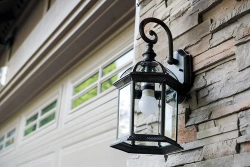 Vista 5 de Farol de pared Trans Globe Lighting para exteriores. Con 1 foco, 15 - 3/4 pulgadas