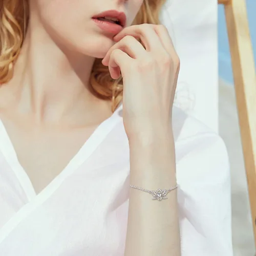 Vista 2 de ChicSilver - Pulsera delicada con cadena de eslabones de plata esterlina, personalizada con corazón, estrella, luna, punto o loto pequeños, plata