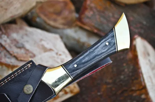 Vista 3 de Espada vikinga hecha a mano de acero J2 con funda de cuero