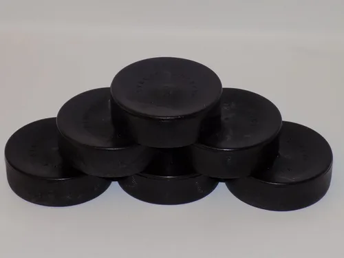 Vista 3 de Mylec Hockey Pucks for Outdoor Hockey, Training Pucks for Street Hockey, Durable & Lightweight Solid Plastic Pucks, No Friction Ice Hockey Pucks