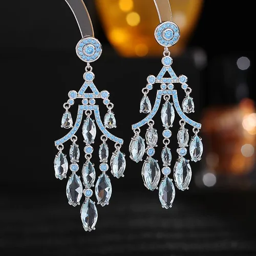 Vista 4 de Delicados pendientes de borla de gota de agua de moissanita de oro de 14 quilates, aretes de araña de cristal geométrico, joyería para fiestas