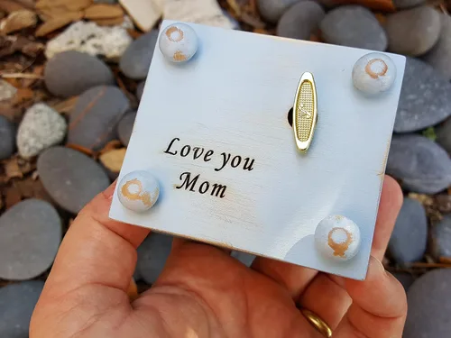 Vista 4 de Custom made music box with butterfly and your choice of name on the top, personalizing option to the bottom side, with your choice of color and