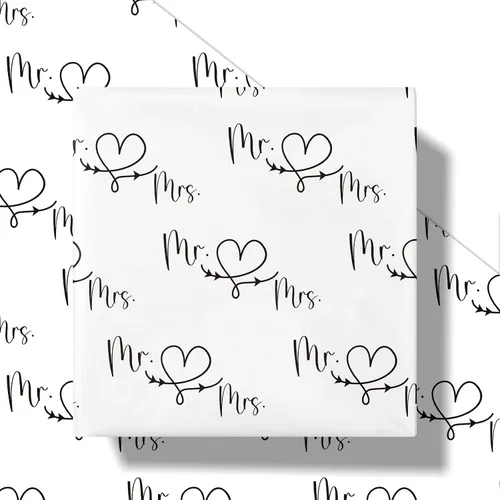 Vista 2 de RUSPEPA - Rollo de papel para envolver regalos de boda, mini rollo, diseño en blanco y negro de Sr. y Sra. con patrón de corazón y flecha, papel