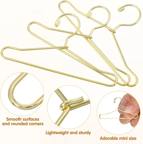 Vista 3 de 10 mini perchas de ropa, perchas pequeñas de metal dorado de 2.5 pulgadas para casa de muñecas, accesorios de armario de muñecas a escala 1:6