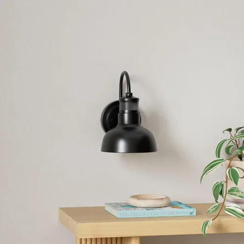 Vista 2 de Lámpara de pared para exteriores con sensor de movimiento de 7 pulgadas, IP65, color negro 1 pack black 7-inch barn light with 3 modes, 220-degree