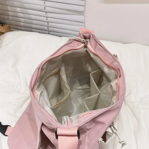 Vista 5 de Juoxeepy Bolsa de mensajero estética con colgante de relleno y alfileres Kawaii bolsa cruzada para mujer bolsa de mensajero de nailon