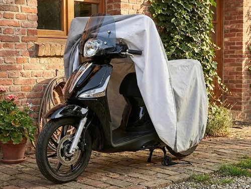 Vista 2 de CarsCover Piaggio Fly 150, LT 150, Typhoon 125 - Funda impermeable para scooter de 5 capas