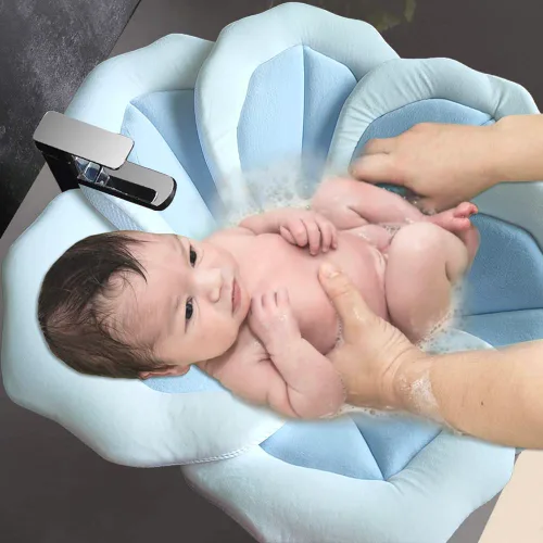 Vista 2 de Almohadilla de Baño para Bebé para Bañera Infantil Fregadero Tapete de Flores Bañera Little Lotus - Pétalo Suave Soportes Tumbona Inserto de Baño