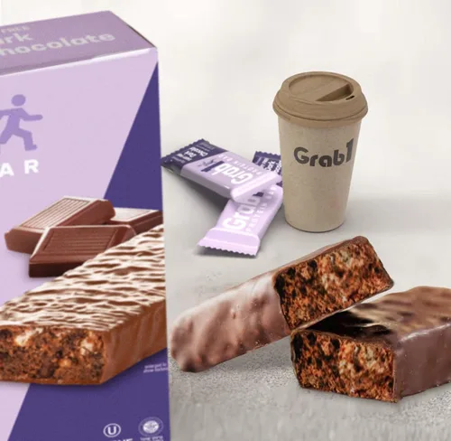 Vista 3 de Grab1 Barras de proteína sin lácteos recubiertas en rico chocolate negro 0.51 onzas de proteína (paquete de 2 – 10 barras) controla el hambre