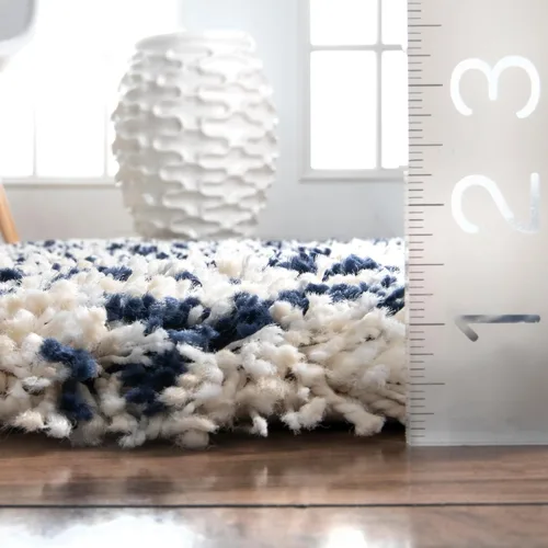 Vista 2 de nuLOOM Cuellar Chevron Shag - Alfombra de área, 4 x 6, azul marino