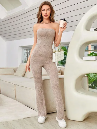Vista 3 de WDIRARA Mono largo acanalado sin tirantes para mujer, con pierna acampanada, informal, para verano