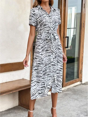 Vista 2 de BROVAVE Vestido camisero de manga corta de verano para mujer, con lazo en la cintura, botones, textura de animales, vestido midi casual