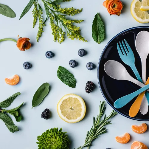 Vista 4 de Knork Eco Spoon - Juego de cubiertos reutilizables de bambú a base de plantas, 12 piezas, color gris