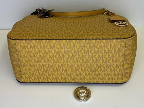 Vista 6 de Michael Kors Jet Set - Gancho para bolso de viaje con cadena grande