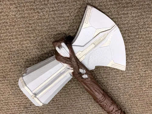 Vista 3 de Otakumod - Réplica realista de hacha – Hacha de espuma para disfraces, Halloween, fiestas y convenciones – Hacha de cosplay para coleccionistas
