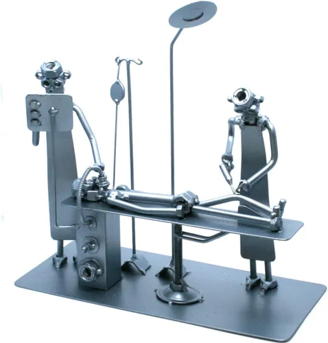 Vista 3 de Regalo de cirujano ortopédico personalizado, Tuercas y pernos escultura coleccionables, arte de metal reciclado, cumpleaños, regalo de jubilación l
