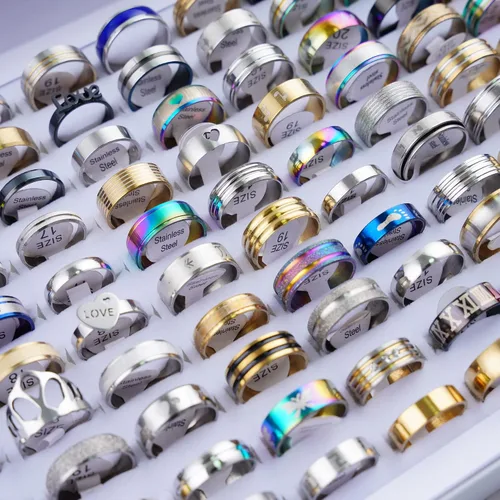Vista 4 de 100 unidslote Moda Acero Inoxidable Raya Corazón Amor Anillos Joyería Para Mujeres Hombres Mezcla Estilo Fiesta Regalos Con Caja Al Por Mayor