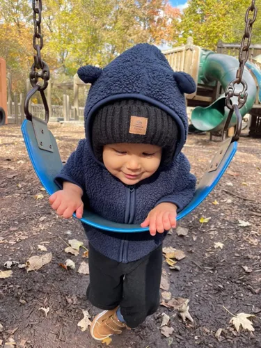 Vista 5 de Gorro de invierno con forro polar para bebé, con orejeras, gorro cálido para niños y niñas