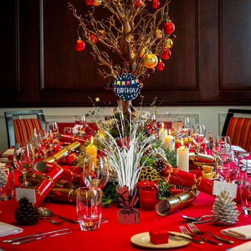 Vista 3 de Una razón para celebrar el centro de mesa de spray de aluminio multicolor, 18 pulgadas (1 unidad), vibrante y duradero para cualquier celebración