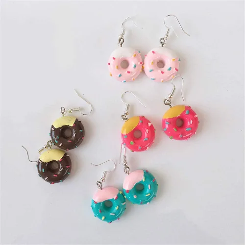 Vista 9 de Juego de 4 pares de pendientes de resina para mujer y niña, diseño de donut
