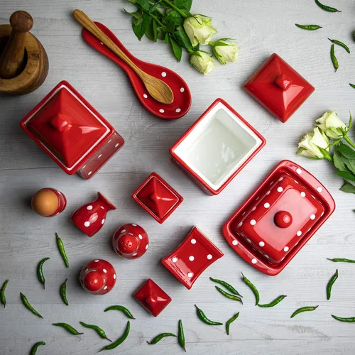 Vista 3 de Juego de 10 recipientes de cerámica hechos a mano con lunares rojos y blancos, recipientes grandes y pequeños, mantequilla, tazas de huevo, salero