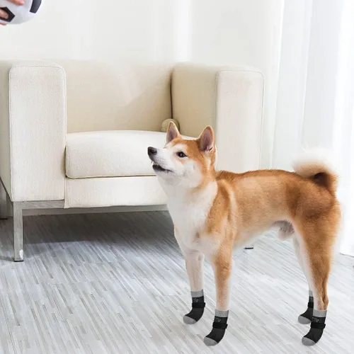 Vista 7 de SCENEREAL 6 piezas de calcetines antideslizantes para perros para prevenir lamido de patas para pavimento caliente/frío, calcetines de agarre