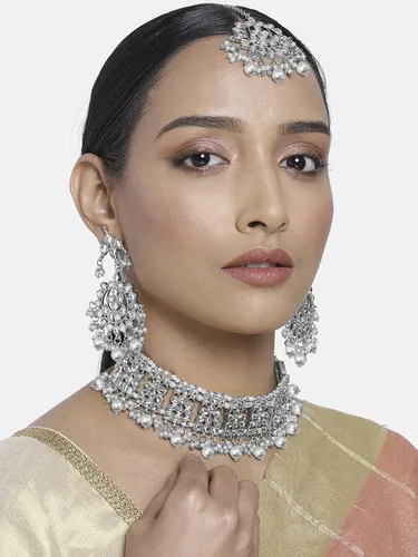 Vista 2 de Aheli Elegant Indian Faux Kundan Studded Choker Necklace with Maang Tikka Earrings Set Ethnic Wedding Festive Wear Fashion Jewelry for Women, Girls