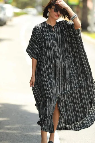 Vista 2 de Vestido RanRui largo hasta el piso, caftán, con botones, para playa, para mujer