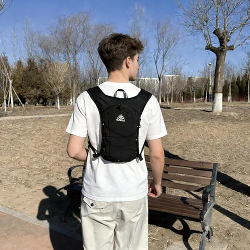 Vista 7 de TRIWONDER Hydration Vest Running Backpack for Men & Women, Water Pack for Hiking, Camping, Climbing & Cycling, Lightweight Daypack