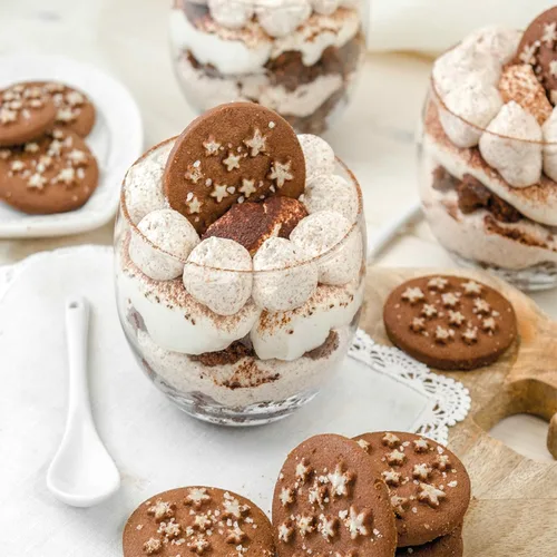 Vista 6 de Mulino Bianco Pan di Stelle 12.35oz (350g) - Auténticas galletas italianas de cacao con chocolate y estrellas de azúcar - Perfecto compañero