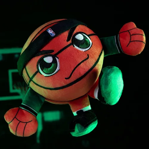 Vista 2 de Bleacher Creatures Boston Celtics Kuricha de Baloncesto de 8" Sentados - Peluches Suaves Inspirados en Chibi