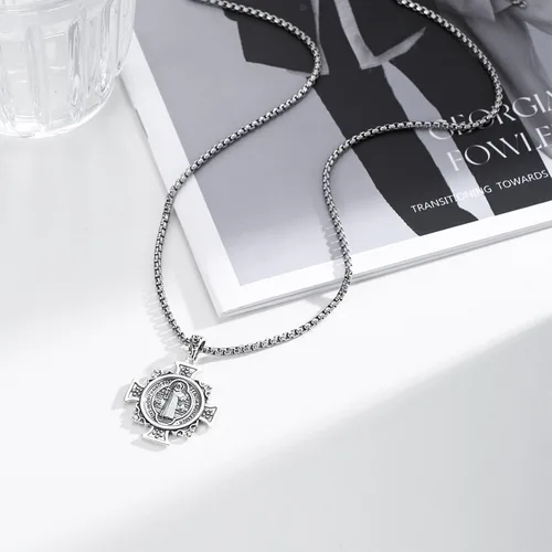 Vista 2 de DOTBJ Collar de plata de ley 925amuleto con medalla de San Valentín, regalos de Navidad para hombres y mujeres