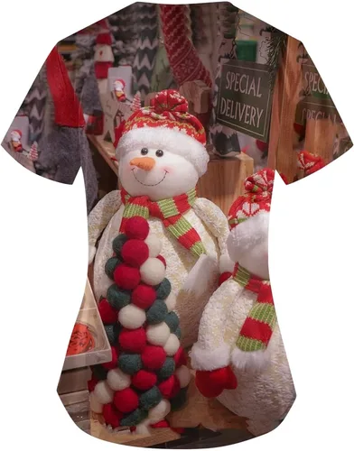 Vista 2 de Camisetas de uniforme médico de Navidad para mujer, estilo casual, con estampado acogedor, para enfermera, de manga corta, cuello en V, con bolsillo