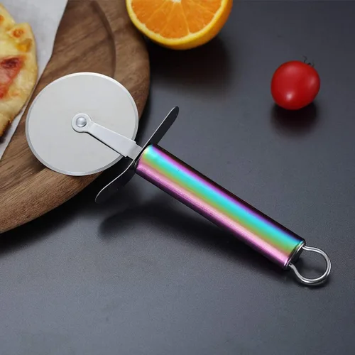 Vista 2 de Berglander Rueda de pizza, cortador de pizza de acero inoxidable con mango arcoíris, cortador de pizza súper afilado con chapado de titanio