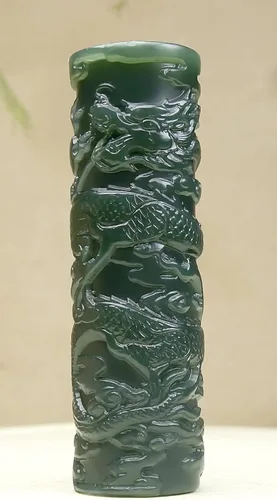 Vista 2 de China Natural Hetian Nefrita Verde Jade Tallado Dragón Real Colgante Amuleto