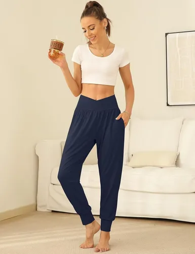 Vista 2 de UEU Pantalones deportivos de yoga de cintura alta para mujer, cómodos, para descansar, pantalones casuales sueltos con bolsillos