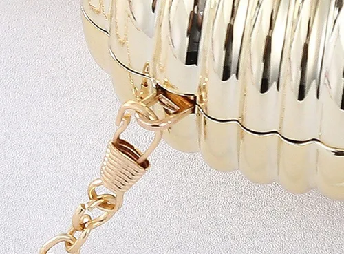 Vista 6 de QZUnique Conch - Bolso bandolera con correa de cadena para mujer, de acrílico