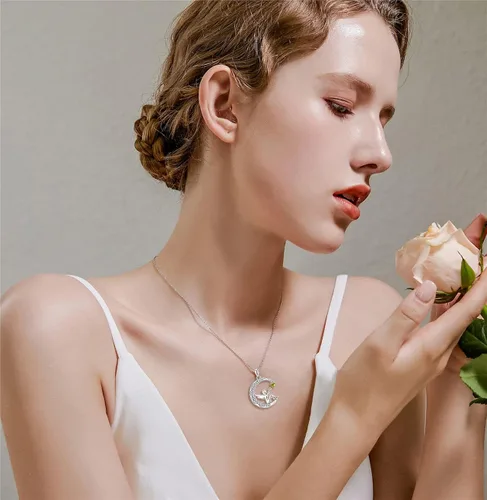 Vista 4 de FJ Collar de luna de hadas para mujer, collar de ángel de luna creciente, chapado en plata de ley, oro blanco de 18 quilates, Circonia cúbica