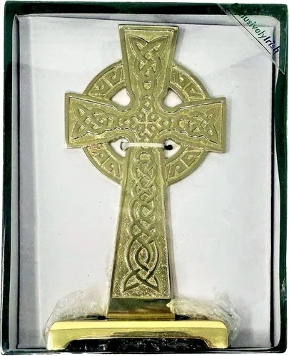 Vista 4 de Exclusively Irish Cruz celta de pie con nudo irlandés de latón para decoración del hogar (latón, 3.7 x 7.5 x 1 pulgadas)