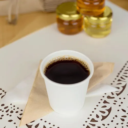 Vista 4 de Karat Taza de papel para café expreso de 4 oz, 1000 unidades, taza desechable para enjuague bucal, para bebidas calientes y frías, blanca (C-K504W)
