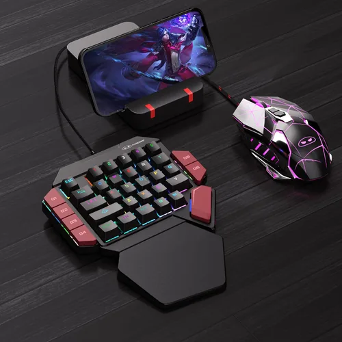 Vista 6 de MageGee Teclado profesional para juegos con una mano, retroiluminación RGB de 35 teclas, mini teclado mecánico con cable con interruptor azul