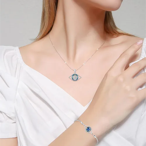 Vista 4 de Pulseras contra el mal de ojo, pulsera de bruja, joyería de piedra lunar, pulsera de plata de ley 925, cristales, pentagrama, pentáculo, nudo celta